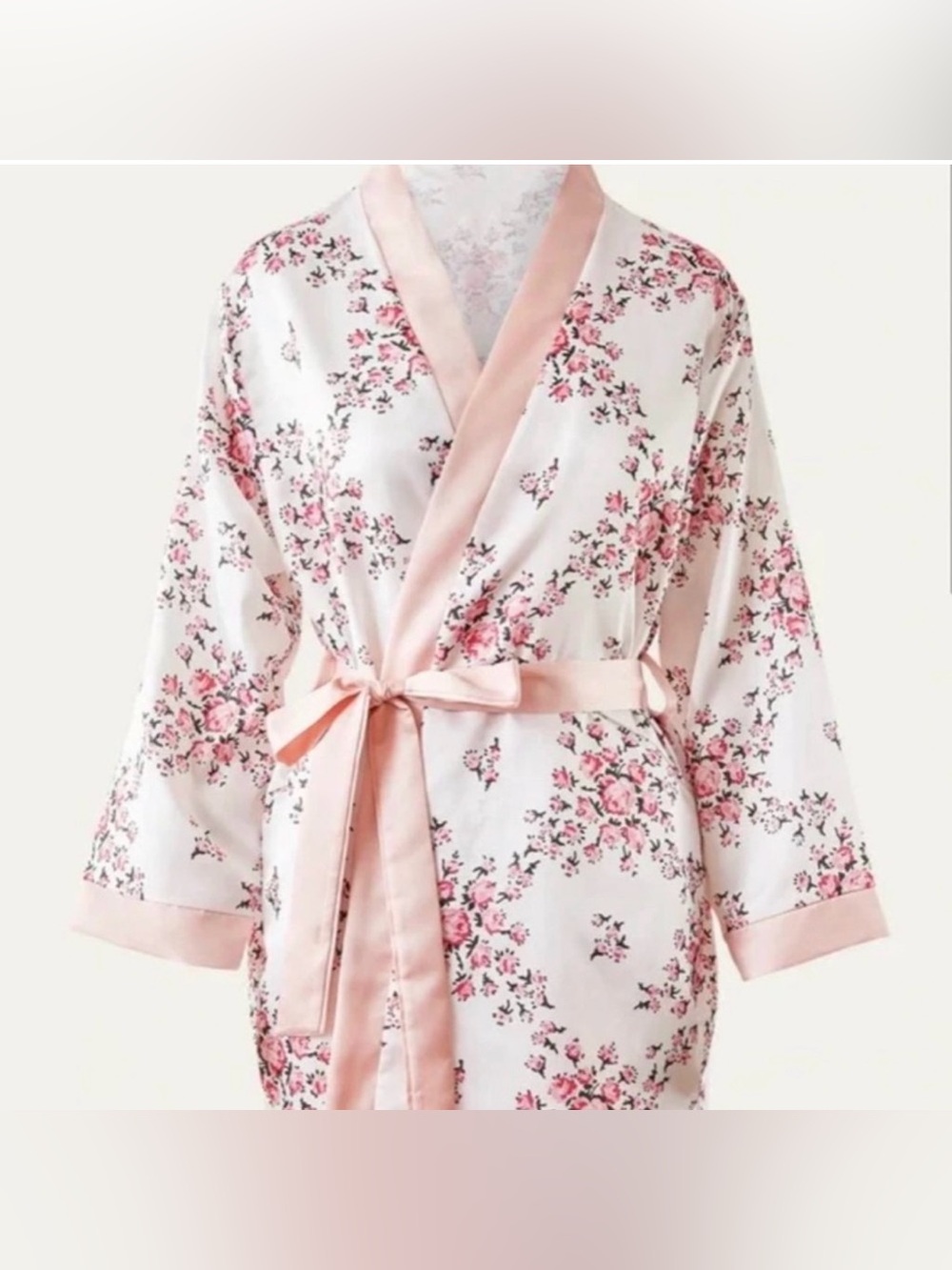 Morgan Lane X Fab Fit Fun Pink/White Floral Robe in Plus